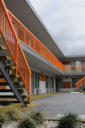 The Tangerine - A Motel 3*